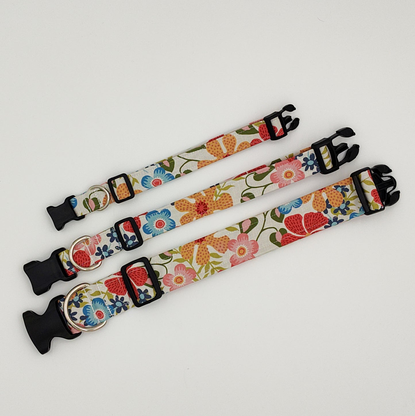 Tan Floral Collar